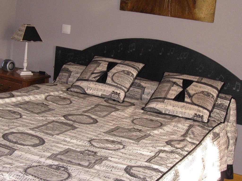 L'Echo Et L'Abbaye Bed and Breakfast La Chaise-Dieu Rum bild