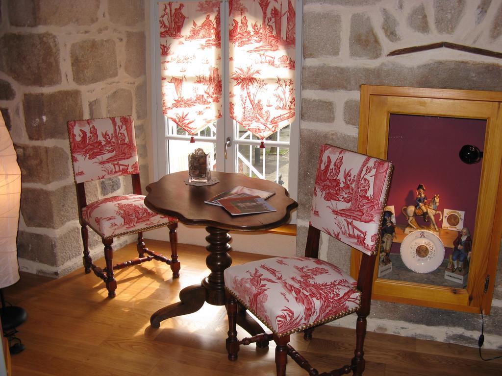L'Echo Et L'Abbaye Bed and Breakfast La Chaise-Dieu Rum bild